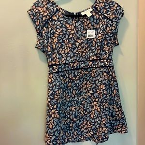 NEW with tags, Small -Motherhood Maternity short sleeve blouse, navy blue floral